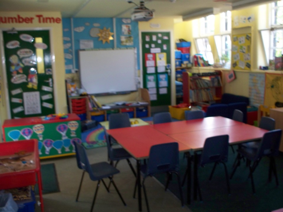 infant classroom / salle de classe des jeunes enfants